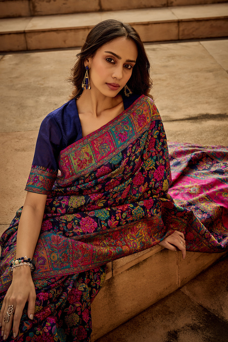 Kashmiri Handloom Woven Design Banarasi Saree - Image 13