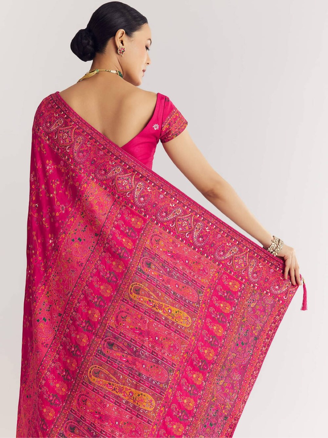 Soft Silk Saree with Jaal Woven Embroidery - Image 3